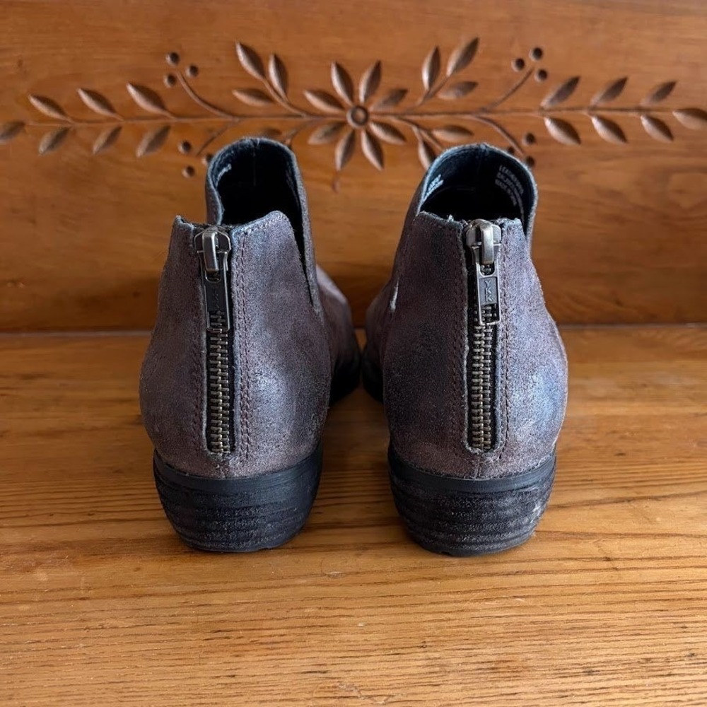 Born Kerri Bootie Ankle Boots Suede Cutout Side Zip Women Size 7.5M Grey Western - Picture 4 of 7